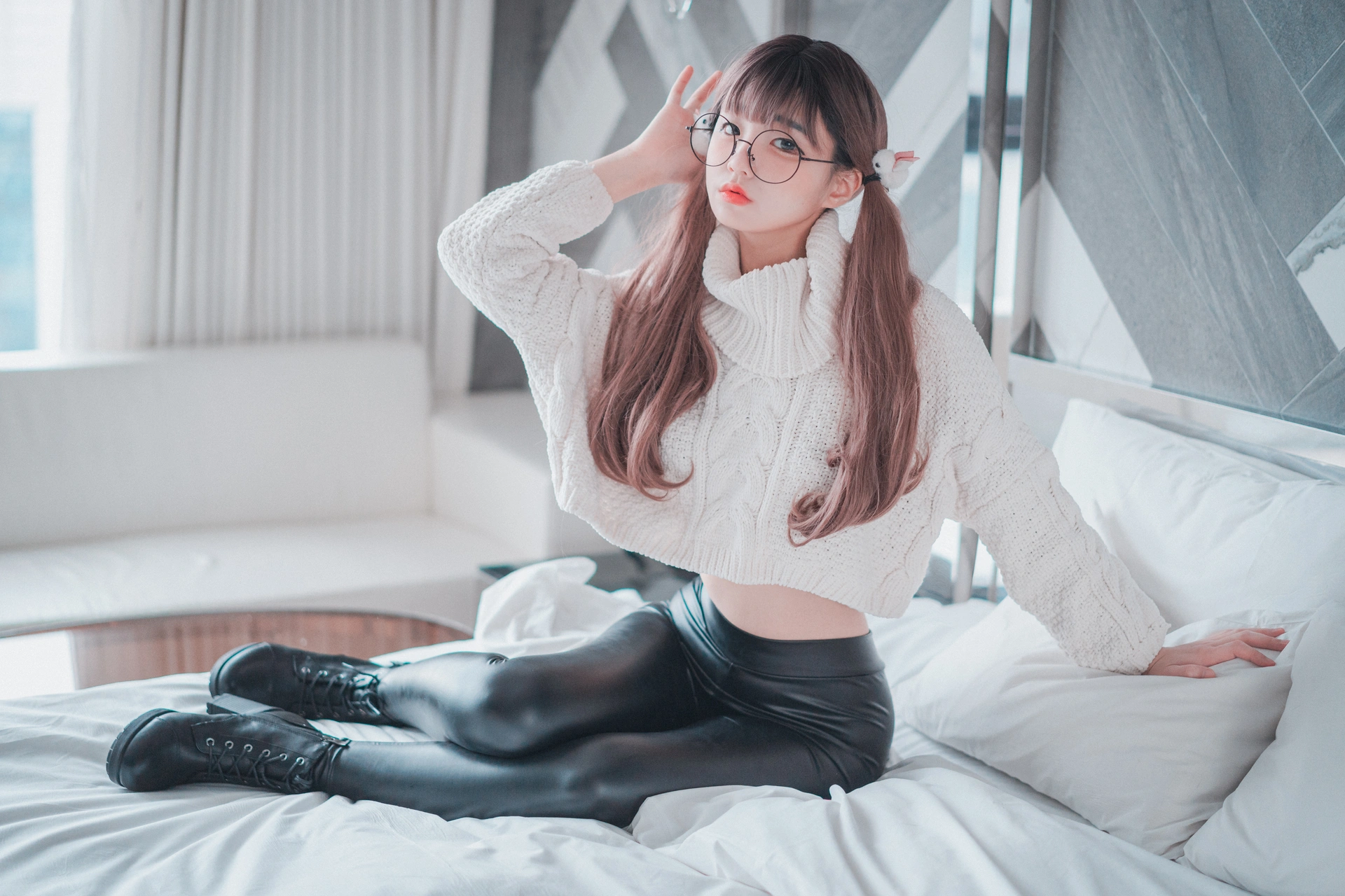 043.[DJAWA] Jenny - Loose and Tight  White 2